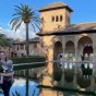 Alhambra met een baby of&nbsp;kinderen